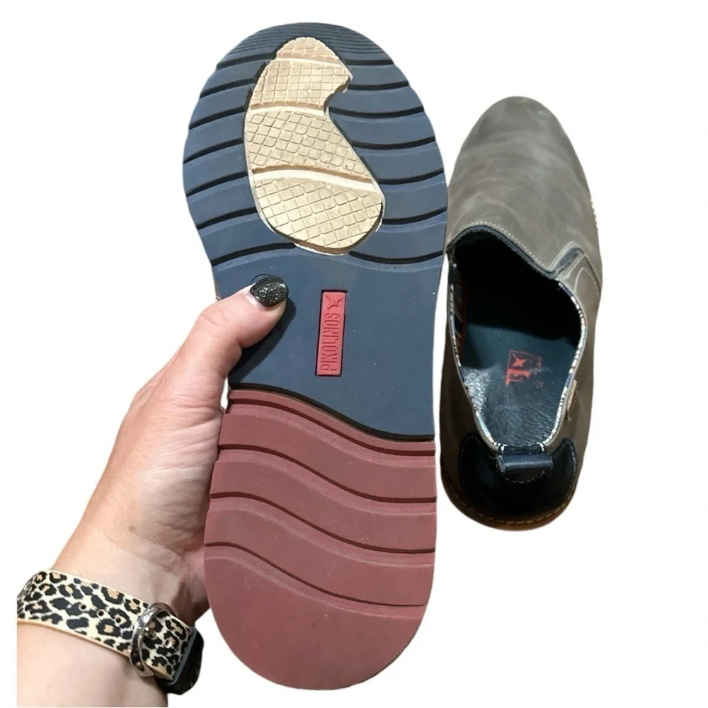 EUC - Pikolinos Berna Loafers - Size 45 - Dark Grey